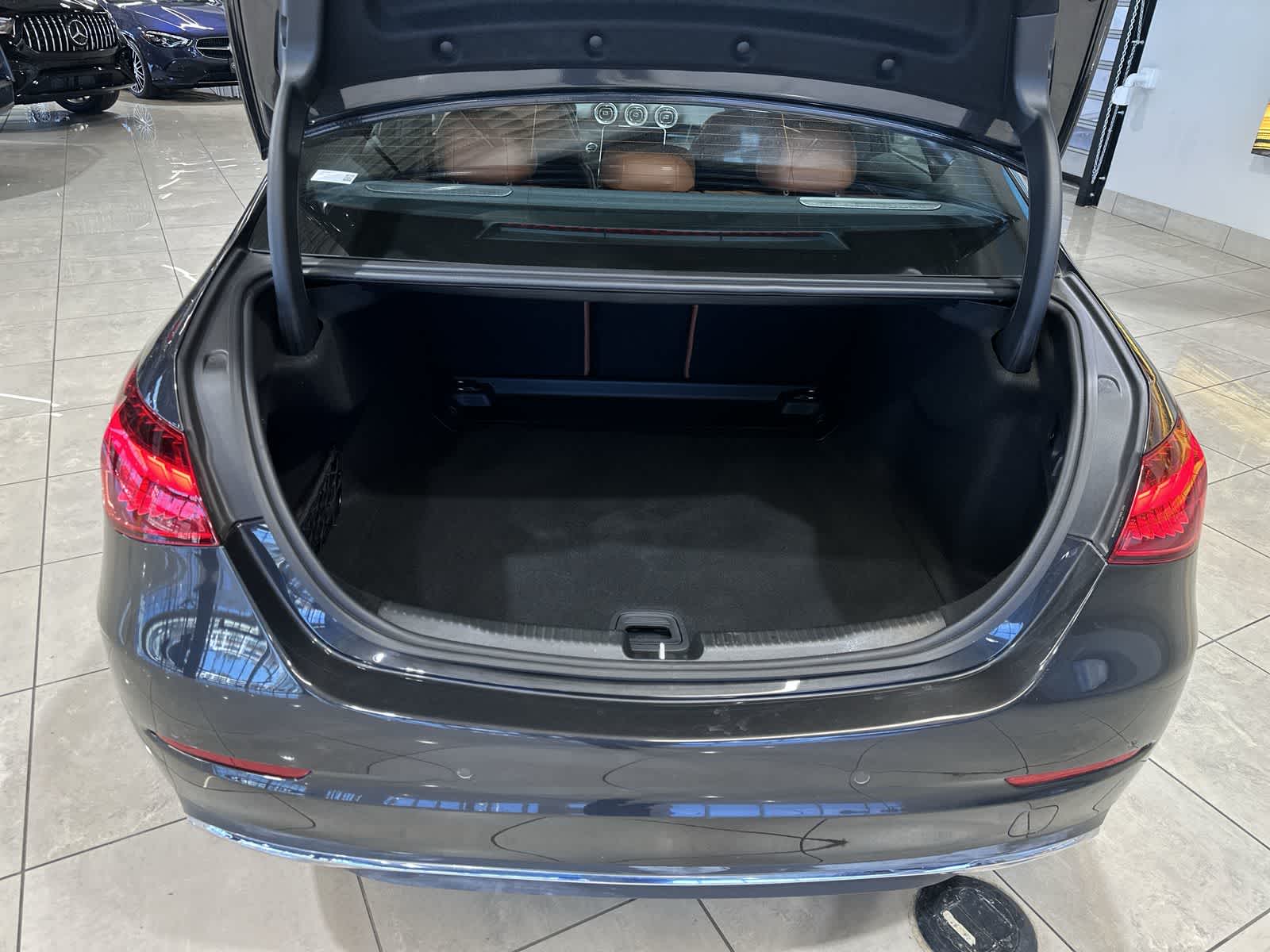 Thumbnail: 2023 Mercedes-Benz C-Class - 31