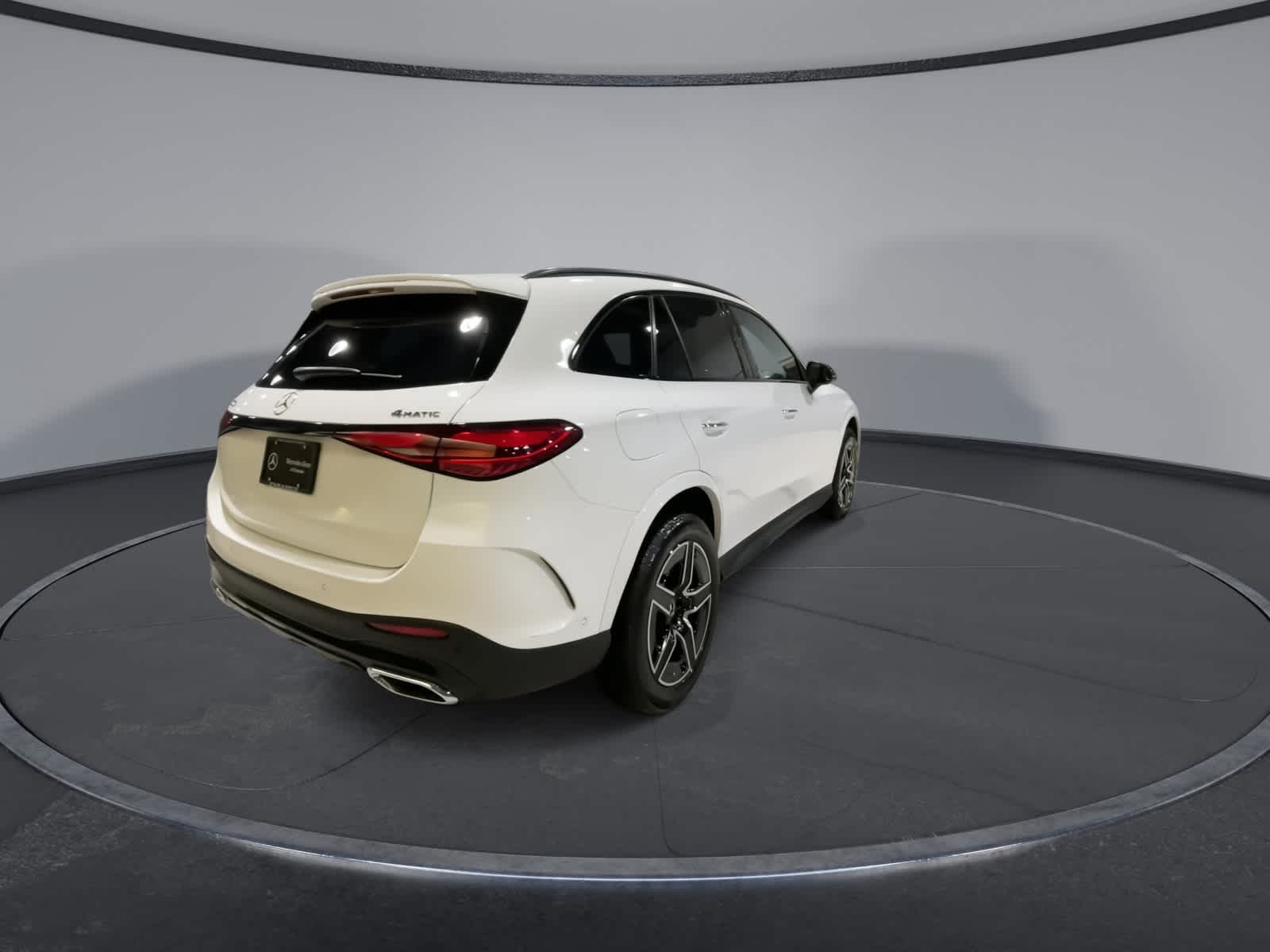 Thumbnail: 2025 Mercedes-Benz GLC - 11