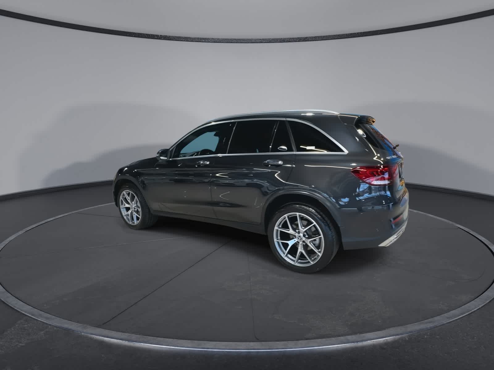 Thumbnail: 2022 Mercedes-Benz GLC - 8