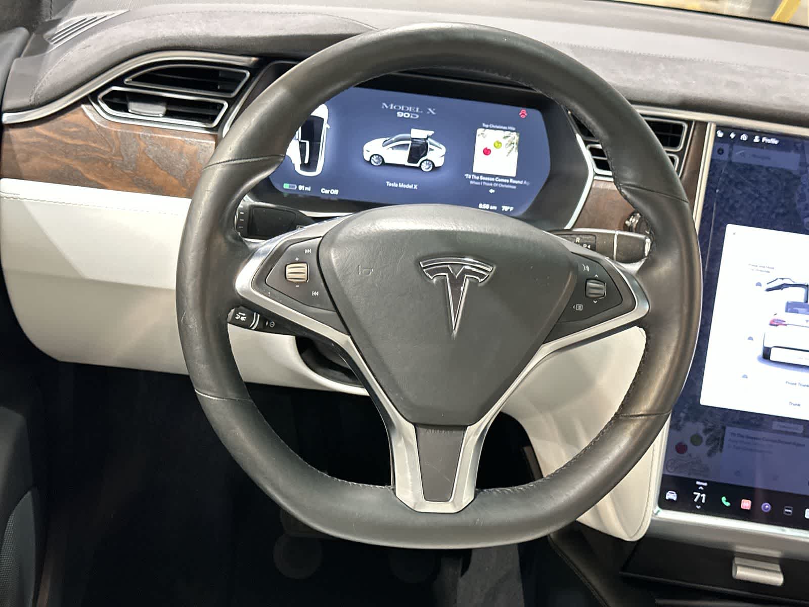 Thumbnail: 2016 Tesla Model X - 26