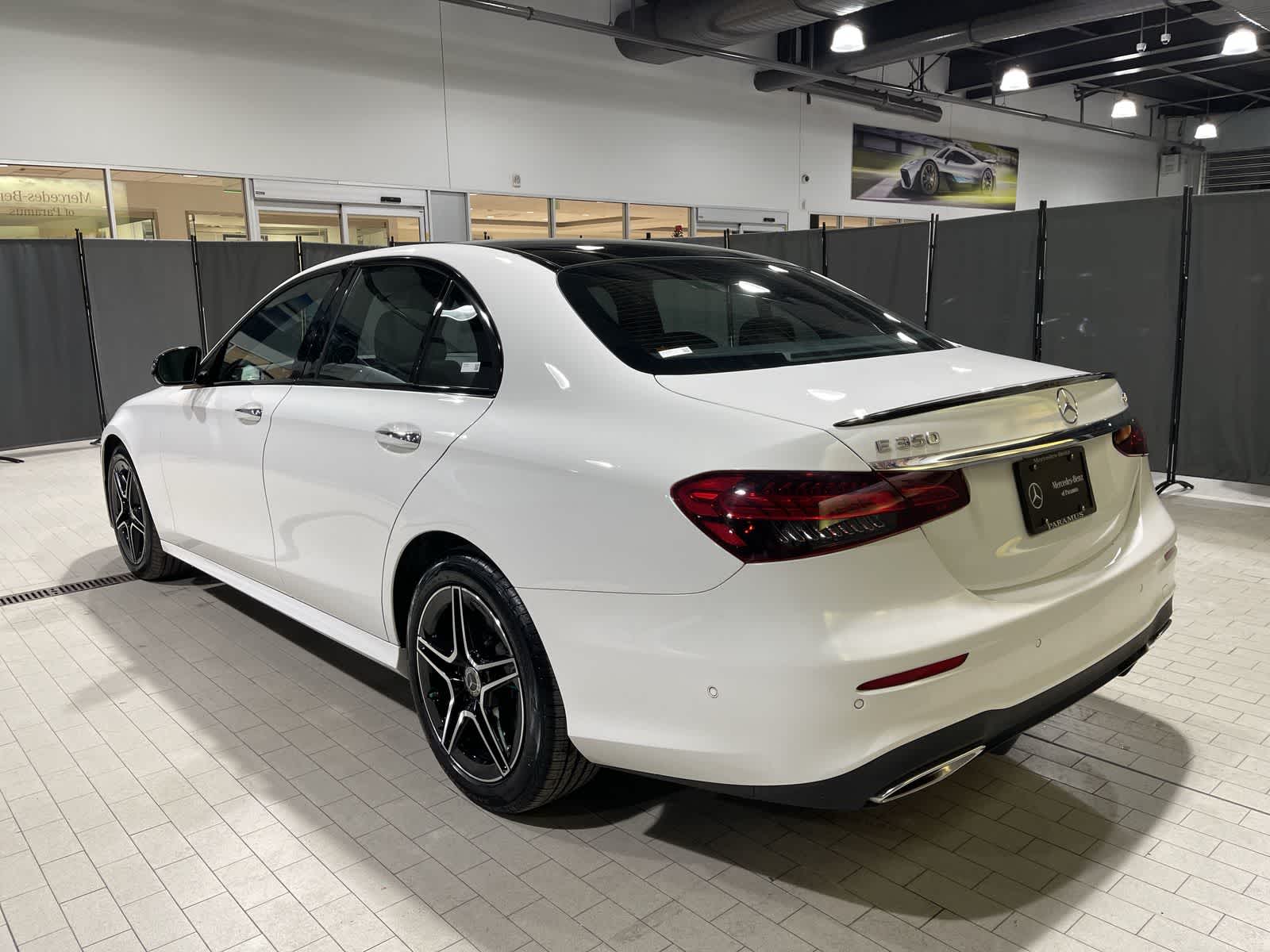 Thumbnail: 2023 Mercedes-Benz E-Class - 16