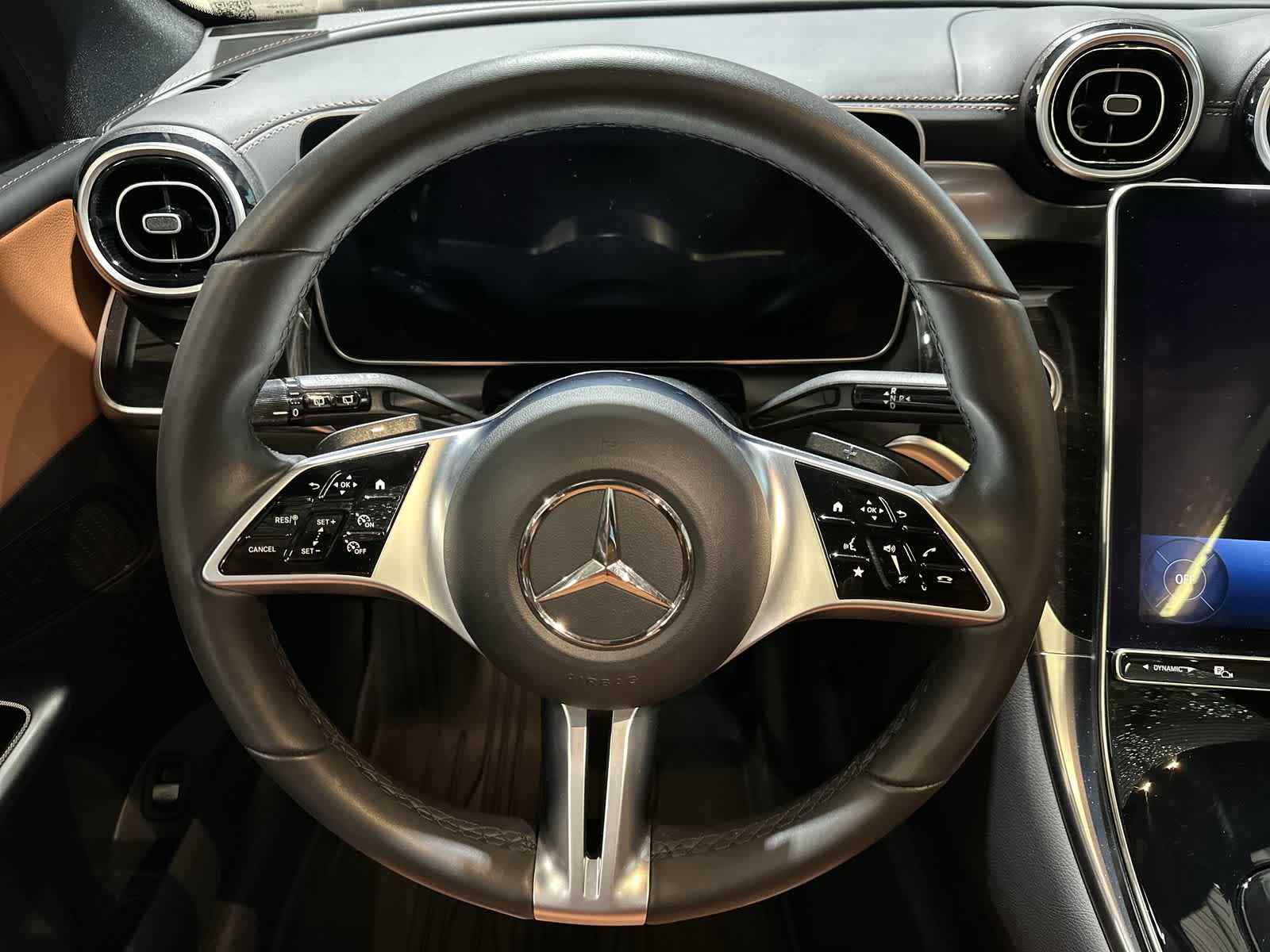 Thumbnail: 2023 Mercedes-Benz GLC - 27