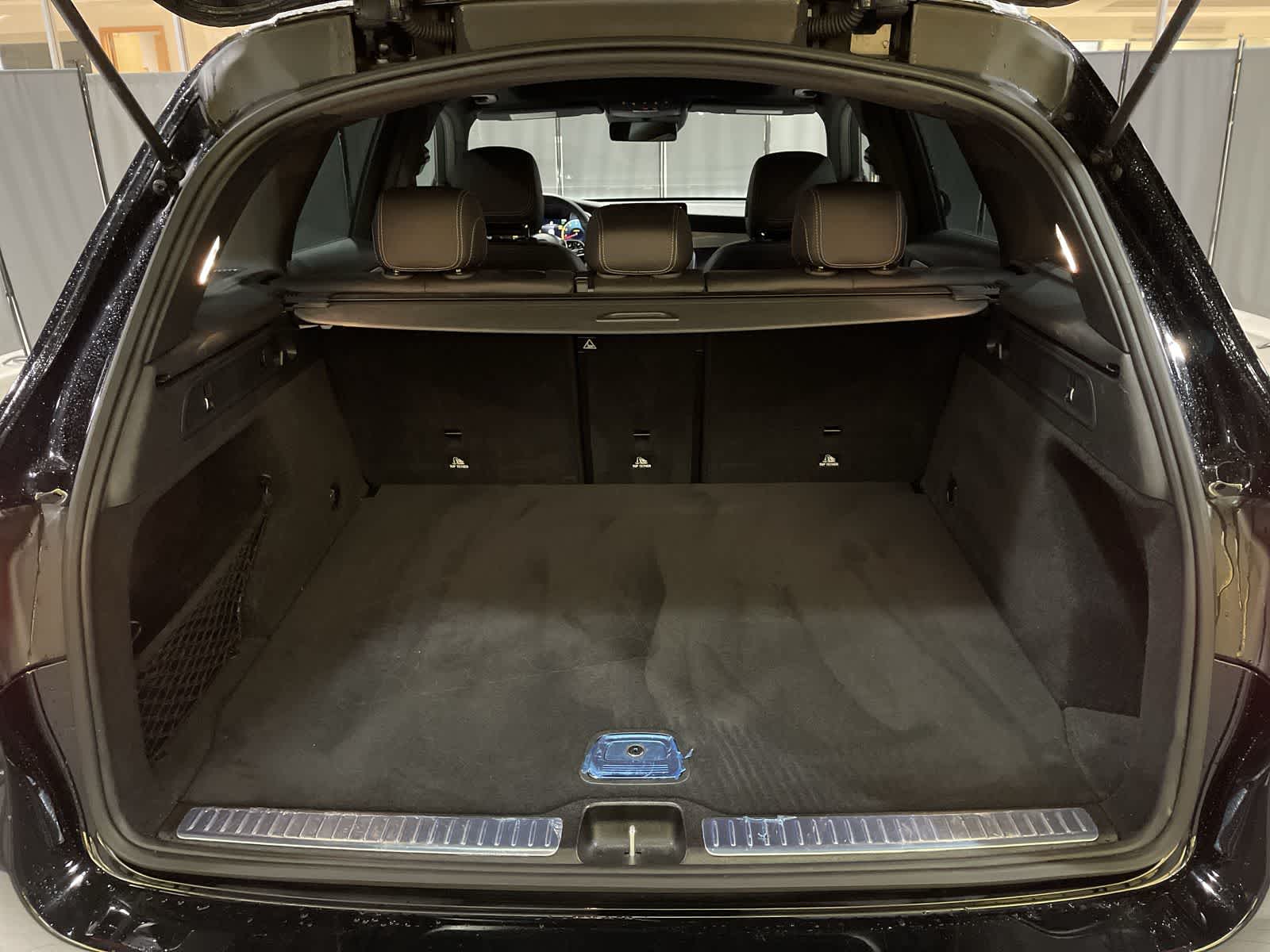 Thumbnail: 2021 Mercedes-Benz GLC - 31