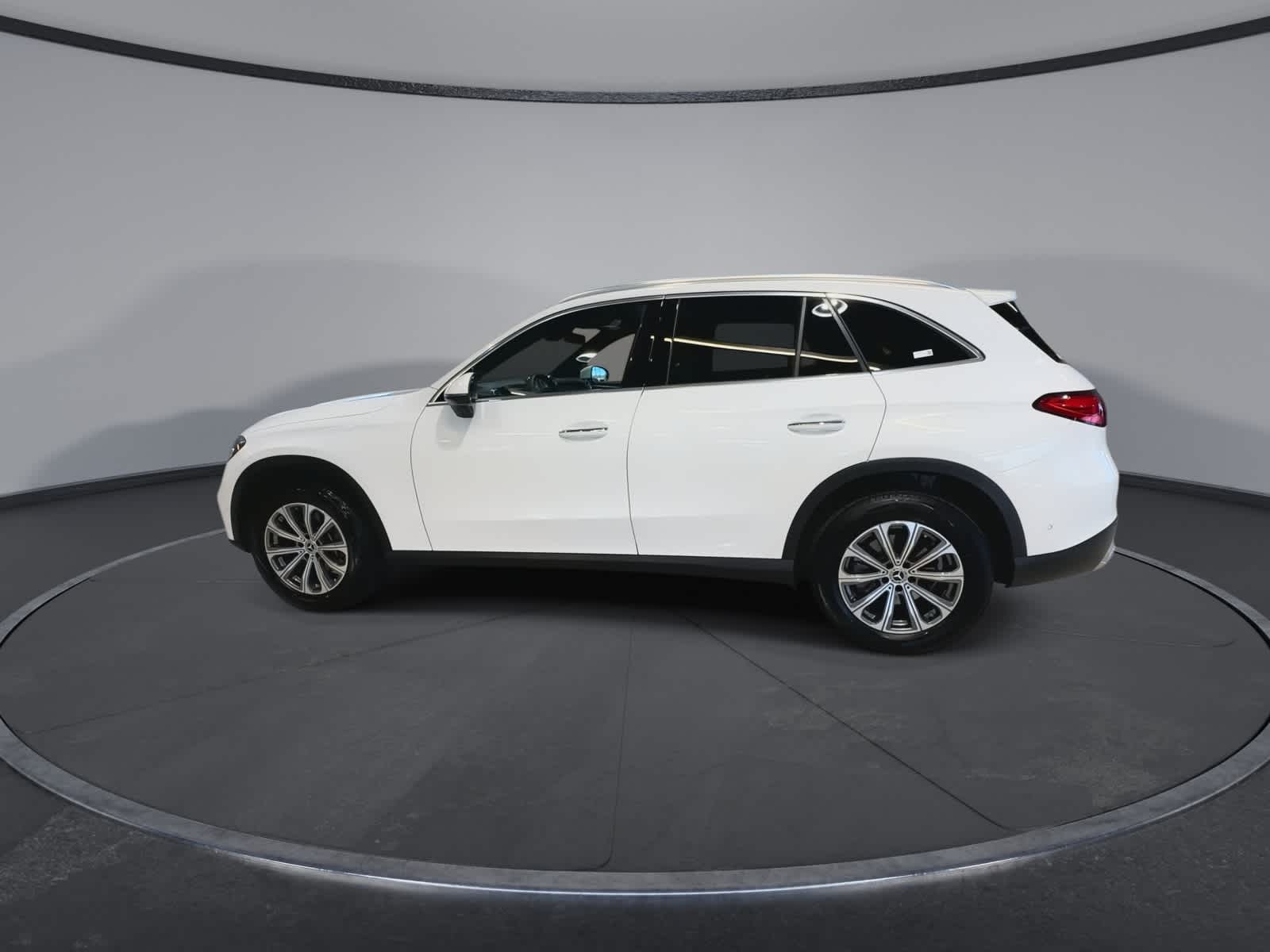 Thumbnail: 2026 Mercedes-Benz GLC - 7