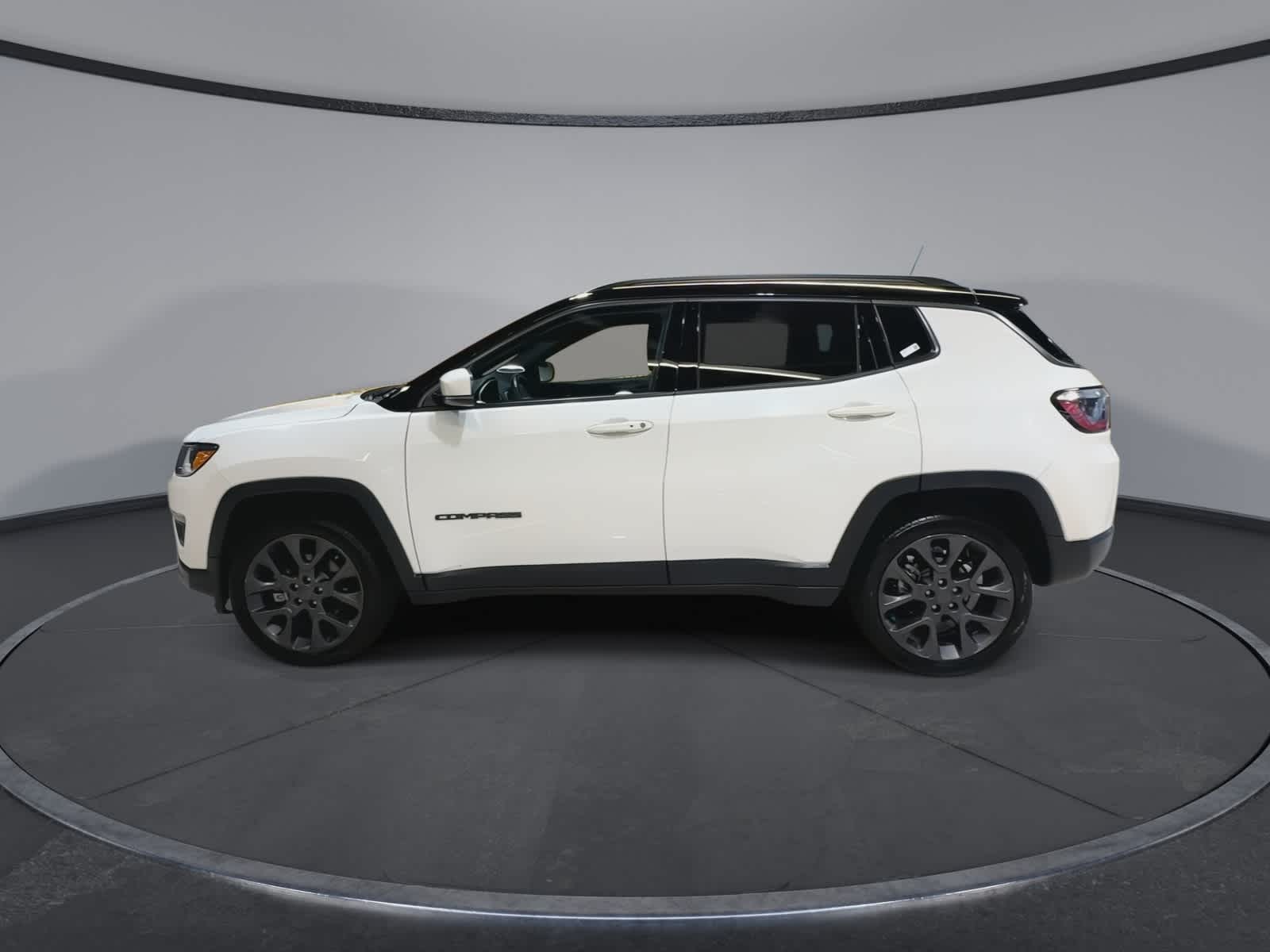 Thumbnail: 2020 Jeep Compass - 7