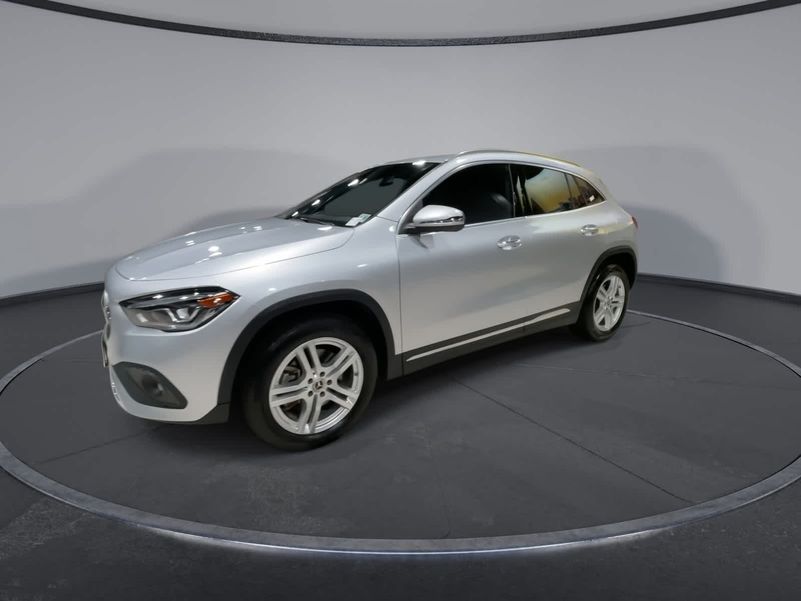 Thumbnail: 2023 Mercedes-Benz GLA - 6