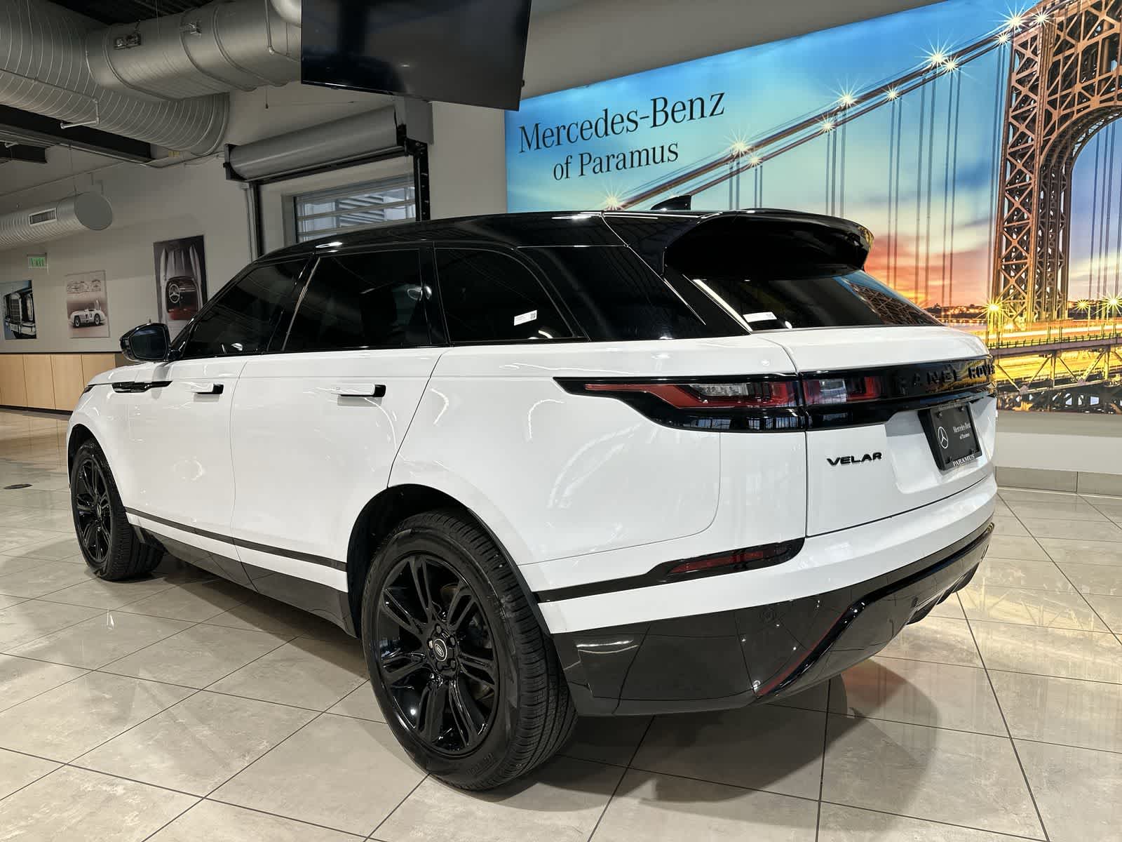 Thumbnail: 2023 Land Rover Range Rover Velar - 16
