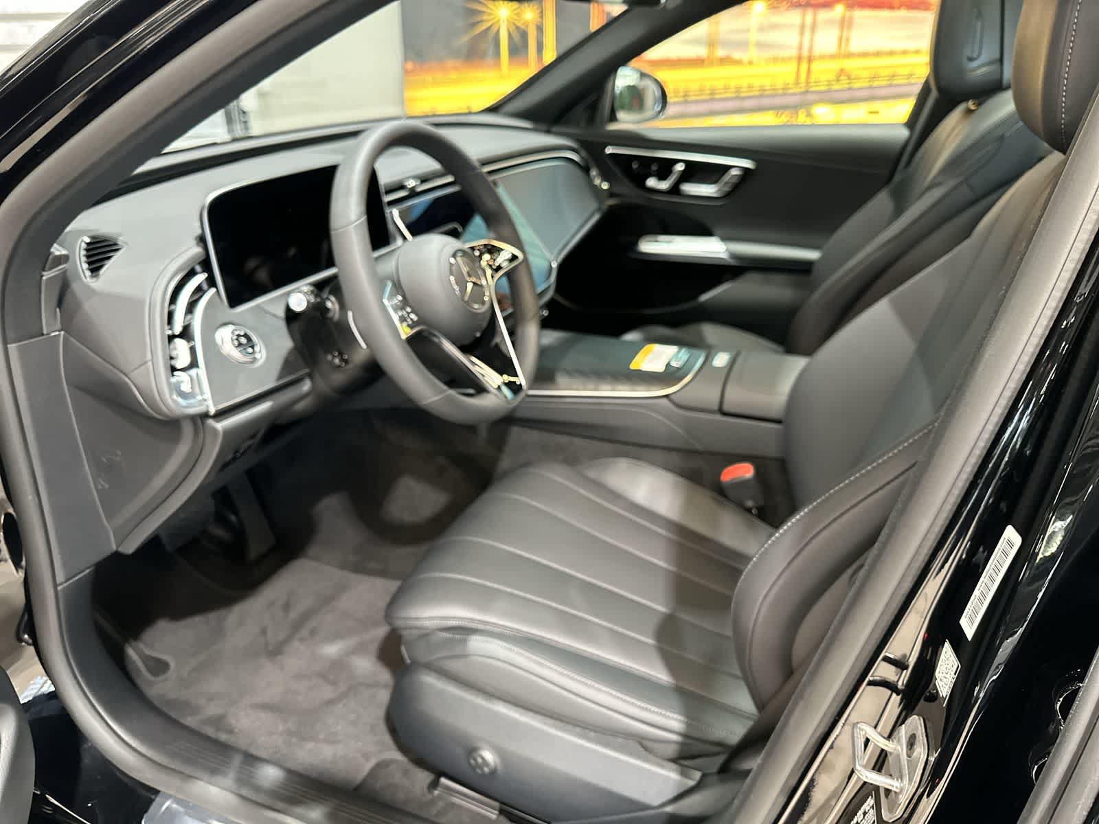 Thumbnail: 2025 Mercedes-Benz E-Class - 14