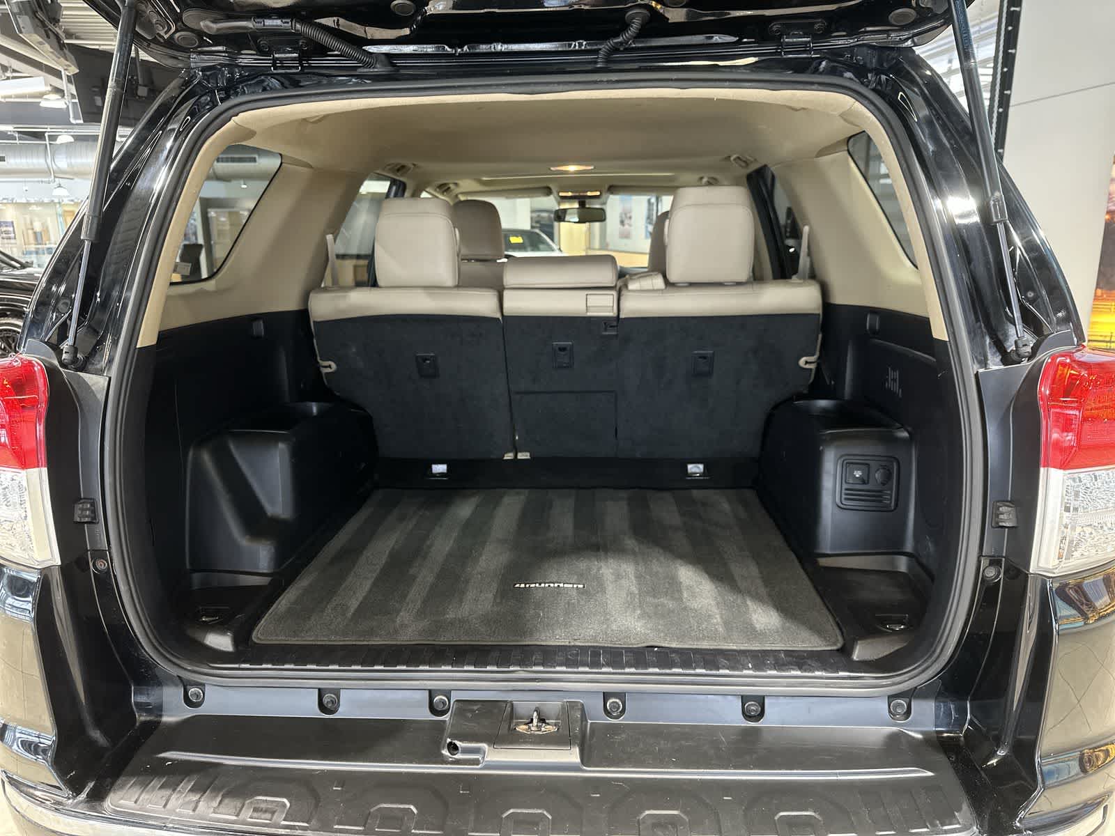 Thumbnail: 2011 Toyota 4Runner - 19