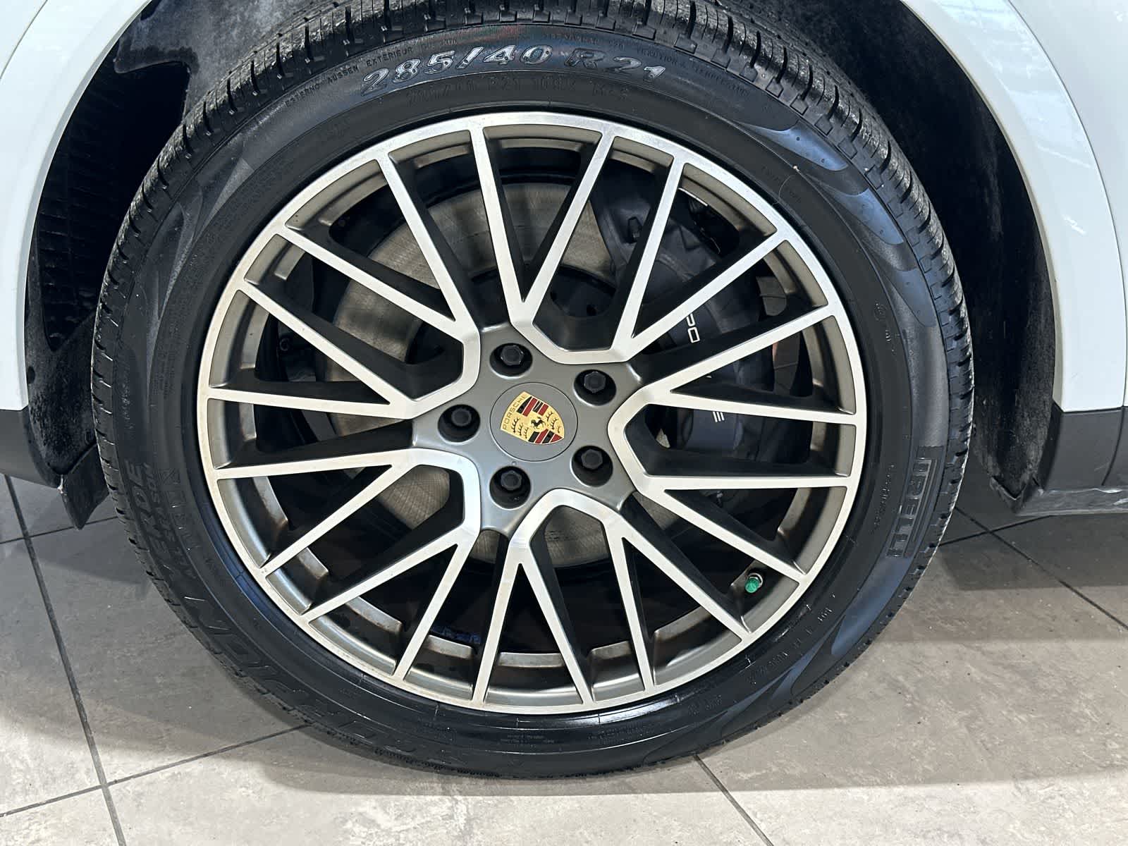 Thumbnail: 2022 Porsche Cayenne - 20