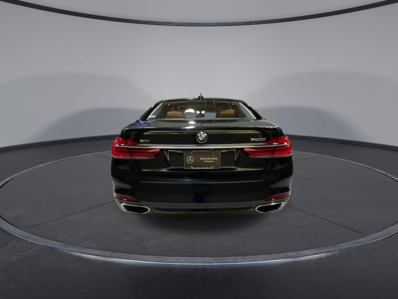 Thumbnail: 2016 BMW 7 Series - 10
