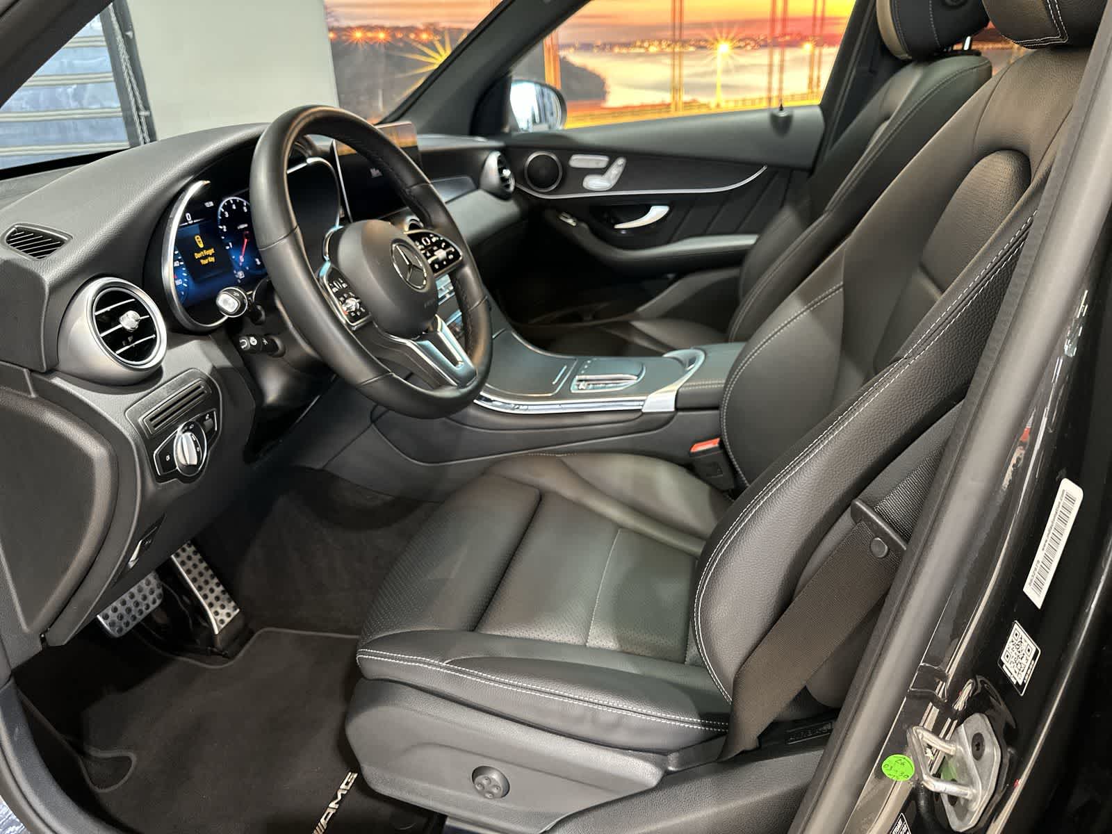 Thumbnail: 2022 Mercedes-Benz GLC - 14