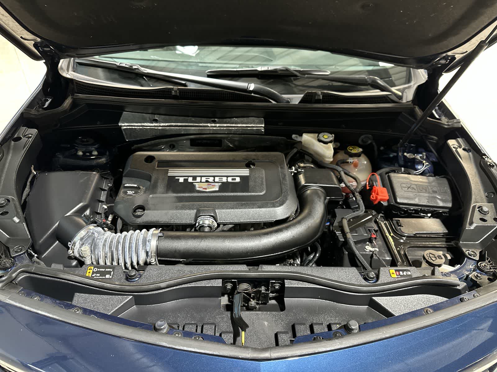 Thumbnail: 2021 Cadillac XT4 - 21