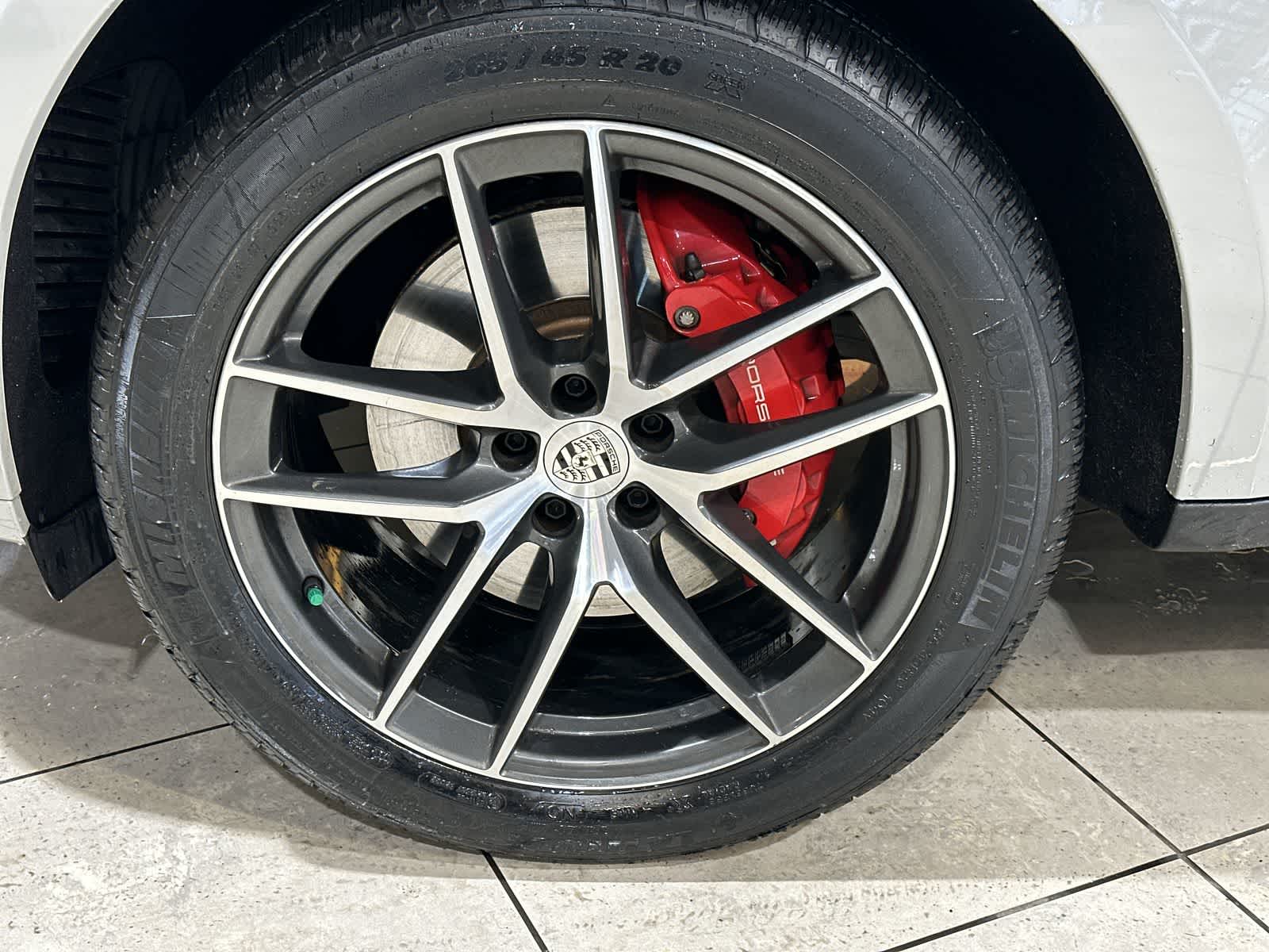 Thumbnail: 2025 Porsche Macan - 20