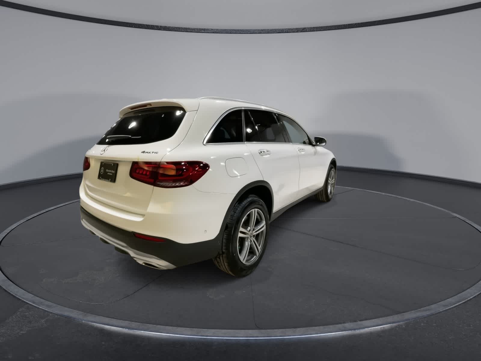 Thumbnail: 2022 Mercedes-Benz GLC - 11