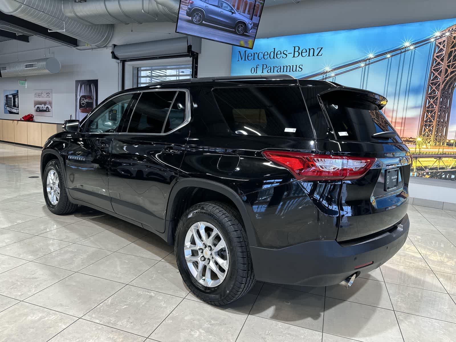 Thumbnail: 2019 Chevrolet Traverse - 16