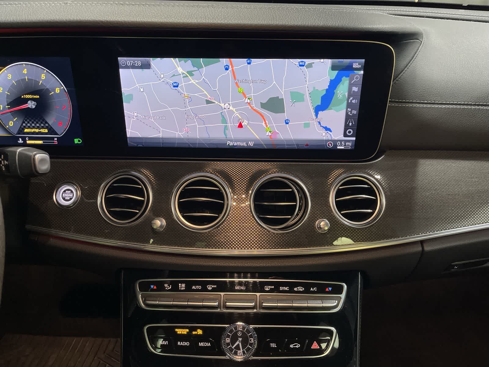 Thumbnail: 2018 Mercedes-Benz E-Class - 28