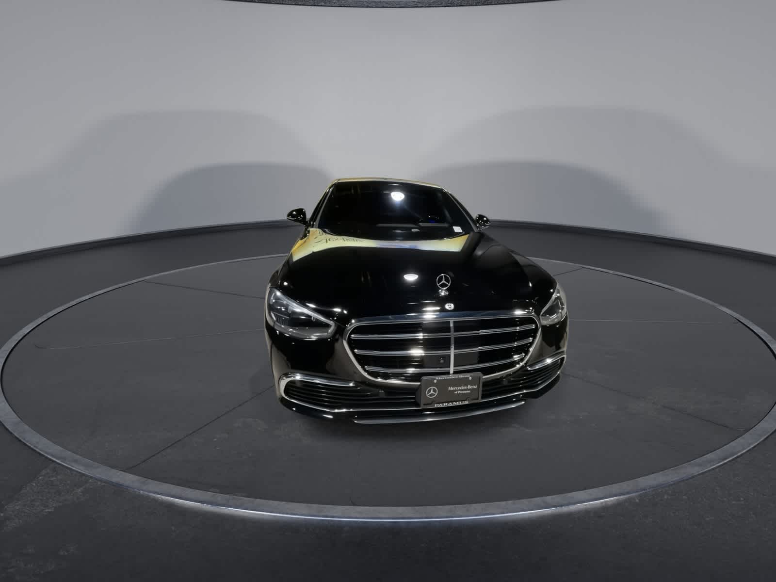 Thumbnail: 2022 Mercedes-Benz S-Class - 4