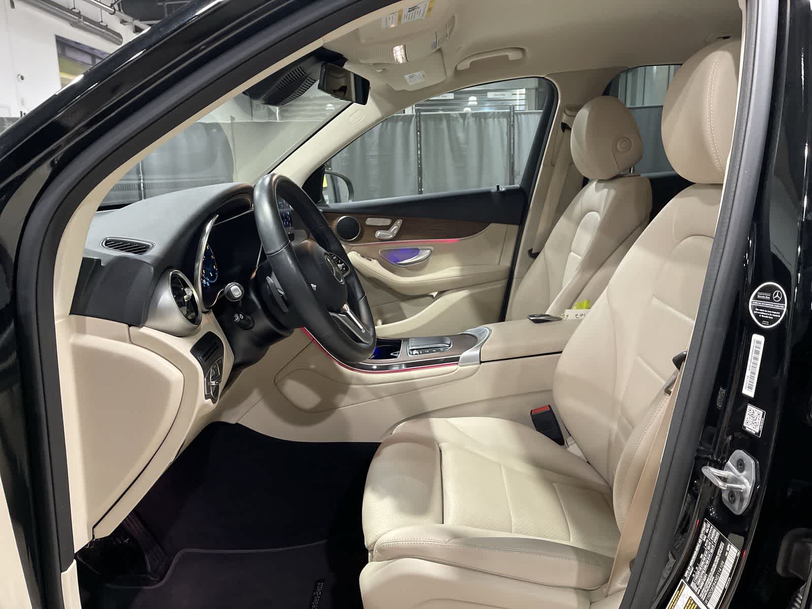 Thumbnail: 2022 Mercedes-Benz GLC - 14