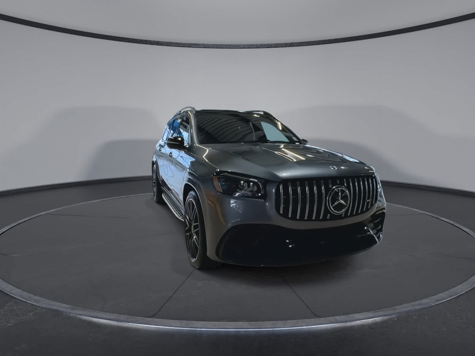 Thumbnail: 2023 Mercedes-Benz GL-Class - 3