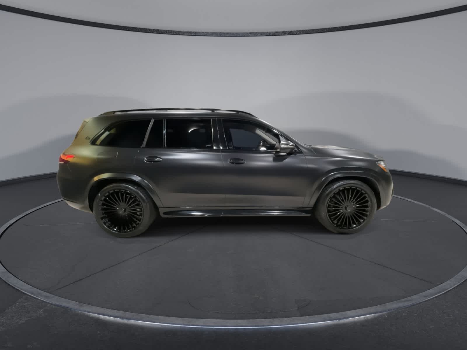 Thumbnail: 2023 Mercedes-Benz GLS - 13