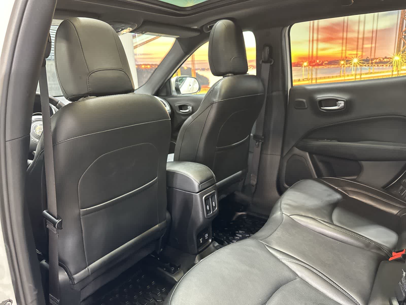 Thumbnail: 2020 Jeep Compass - 24