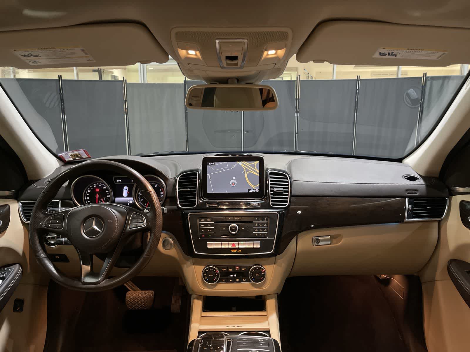 Thumbnail: 2017 Mercedes-Benz GLS - 22