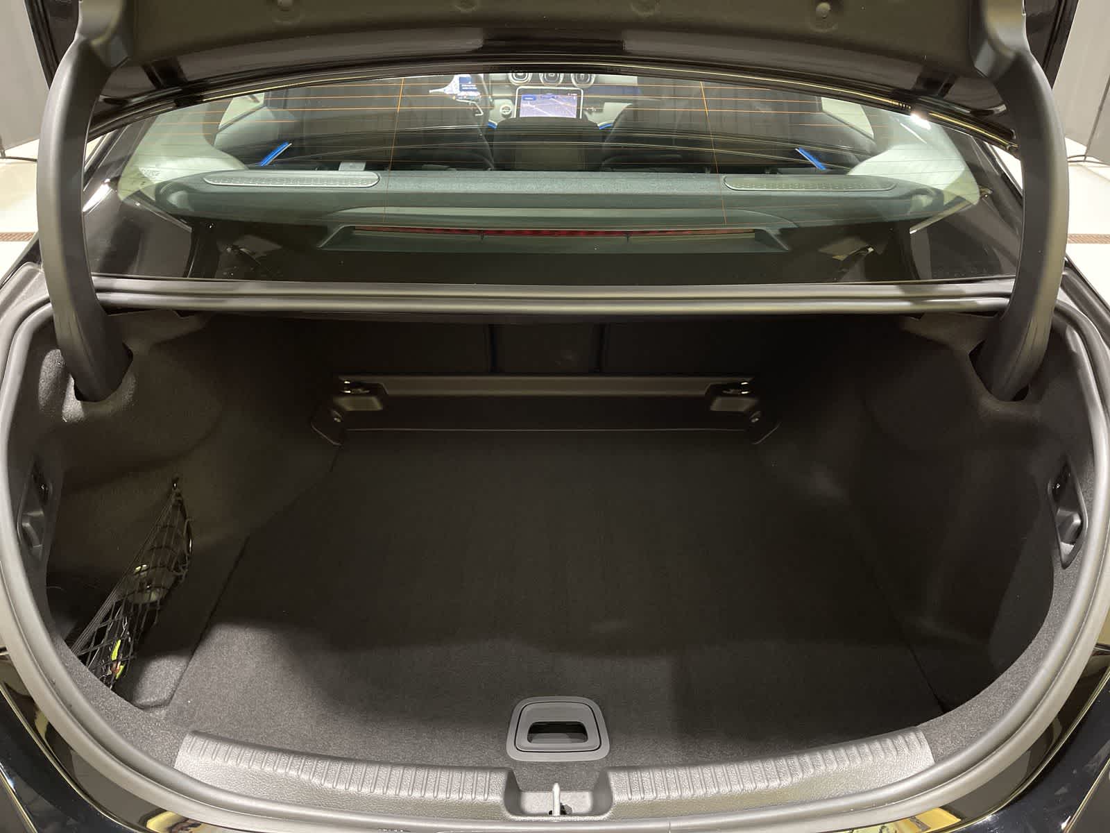 Thumbnail: 2025 Mercedes-Benz C-Class - 31