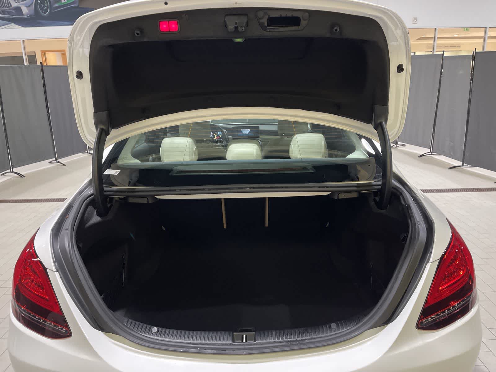 Thumbnail: 2021 Mercedes-Benz C-Class - 31