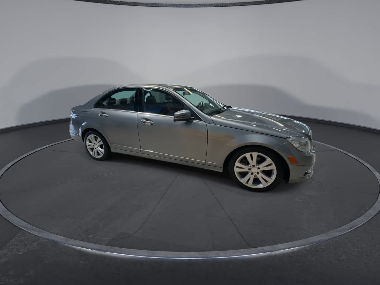 Thumbnail: 2011 Mercedes-Benz C-Class - 13