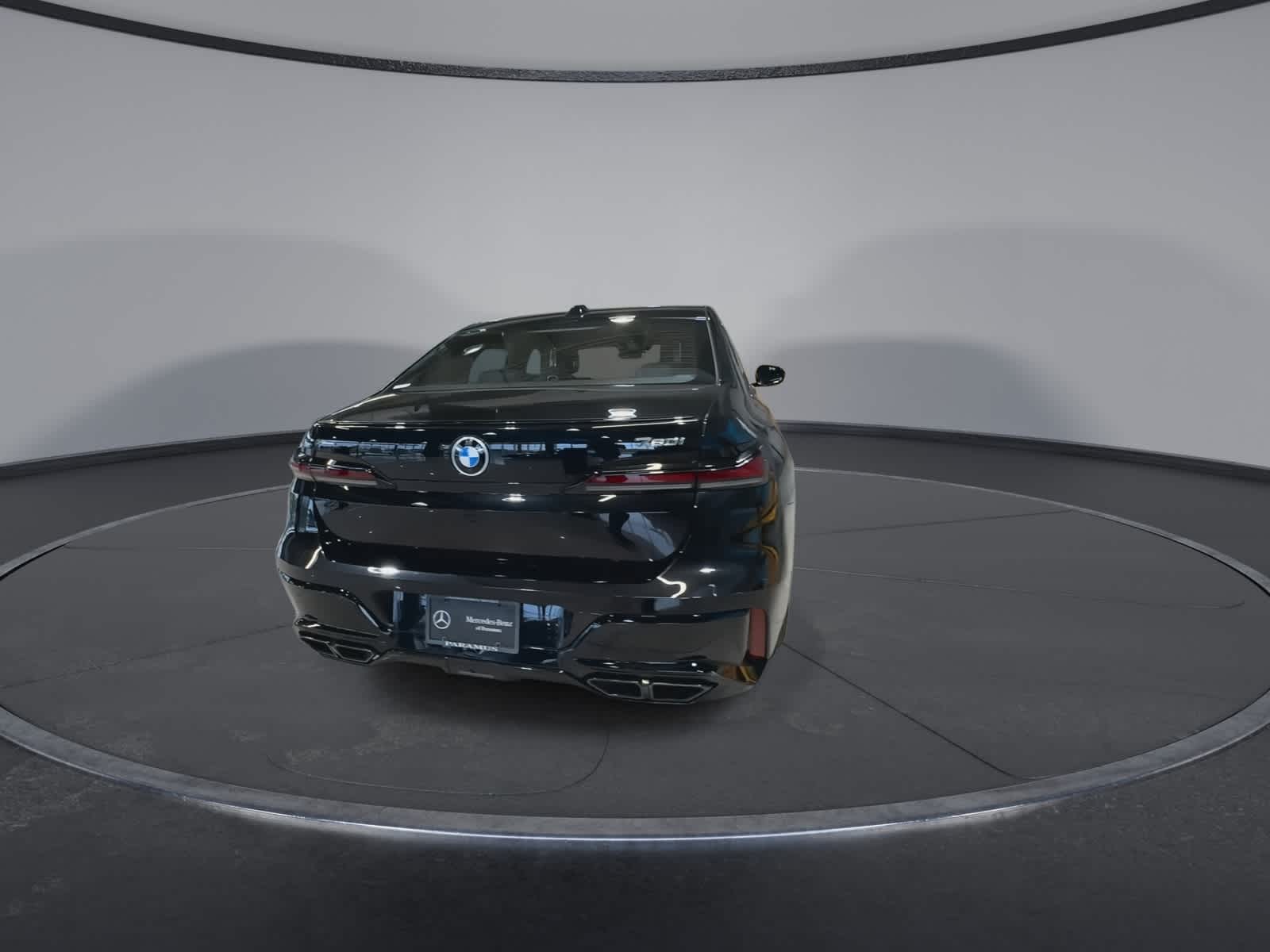 Thumbnail: 2023 BMW 7 Series - 10