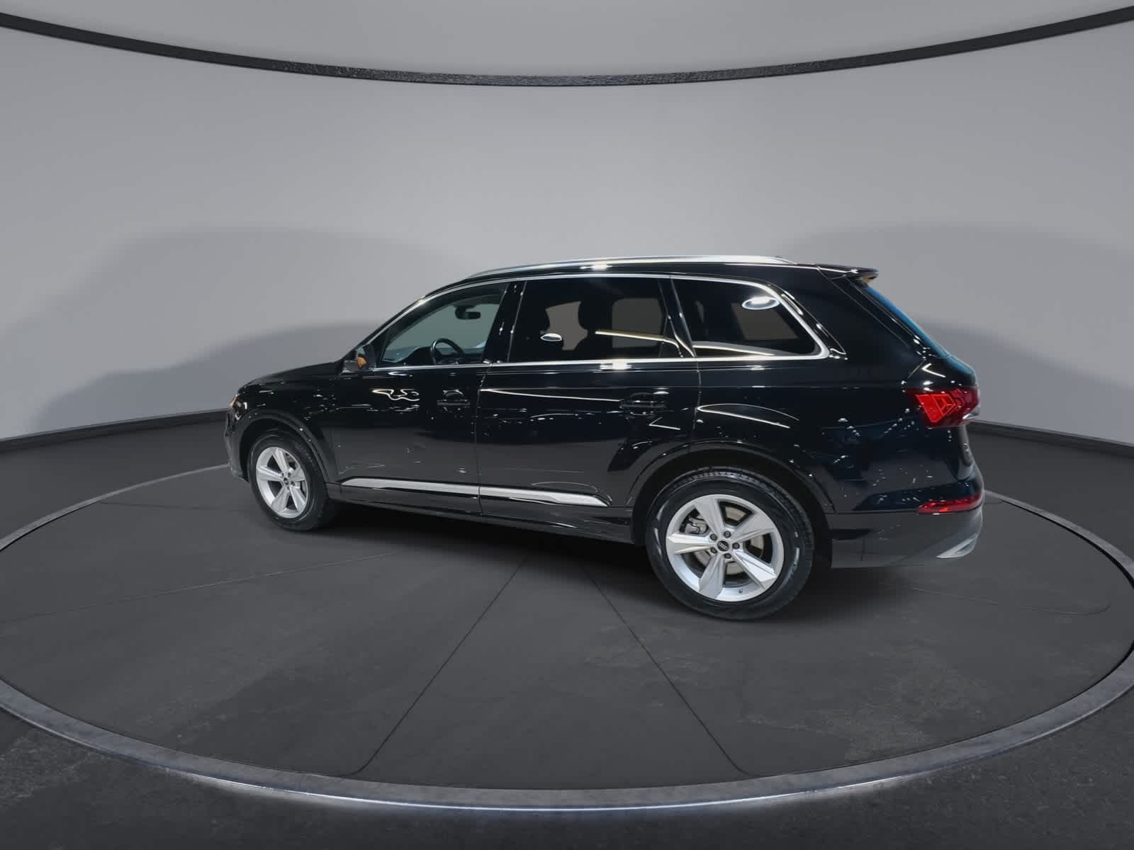 Thumbnail: 2022 Audi Q7 - 8