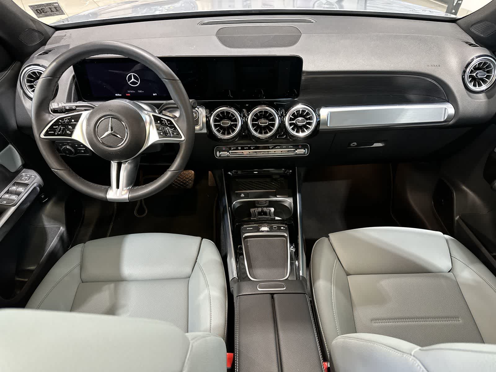 Thumbnail: 2026 Mercedes-Benz GLB - 22