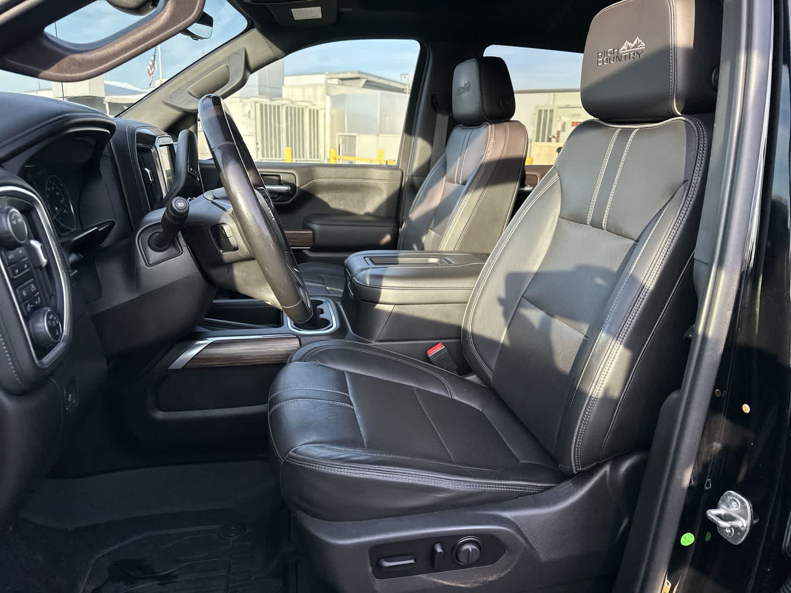 Thumbnail: 2021 Chevrolet Silverado 1500 - 23