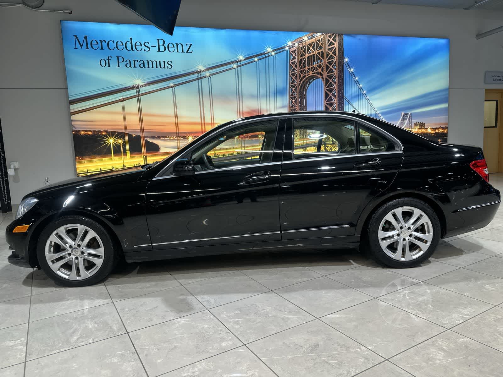 Thumbnail: 2014 Mercedes-Benz C-Class - 15