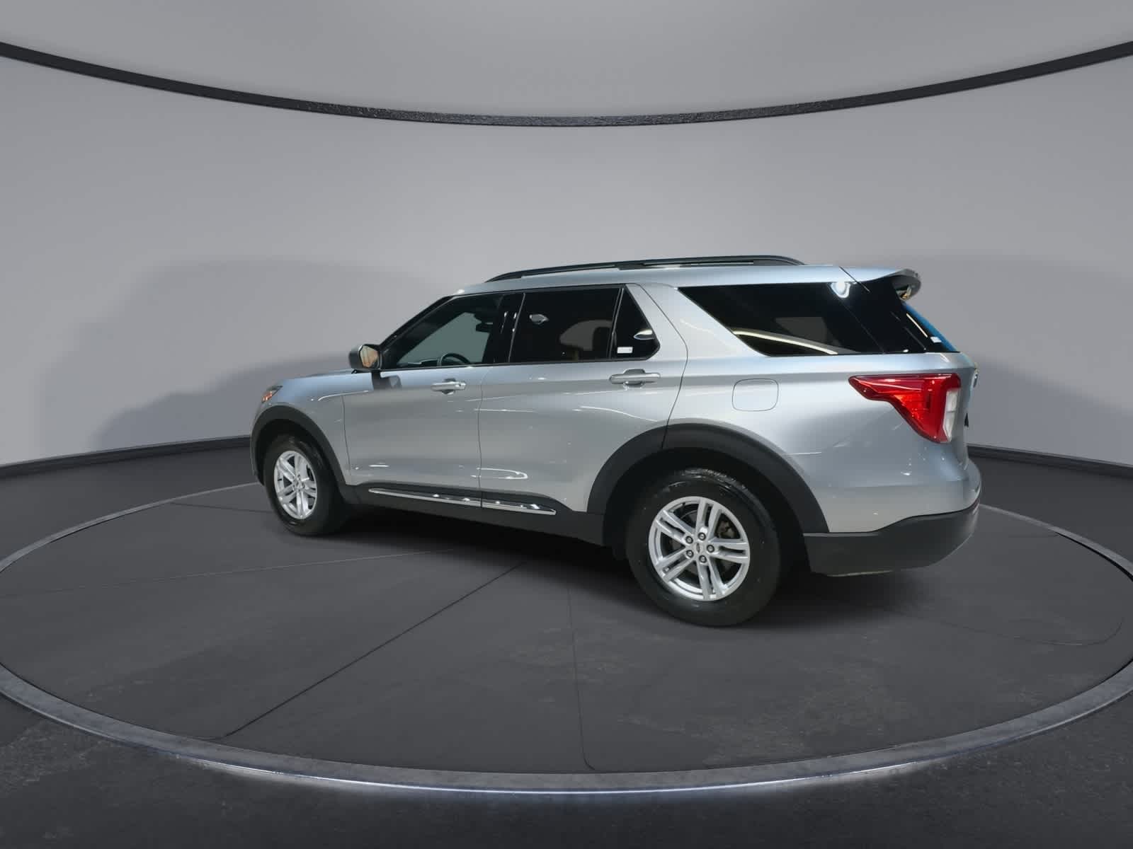 Thumbnail: 2020 Ford Explorer - 8