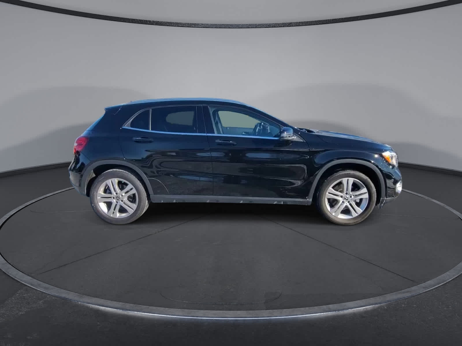 Thumbnail: 2020 Mercedes-Benz GLA - 9