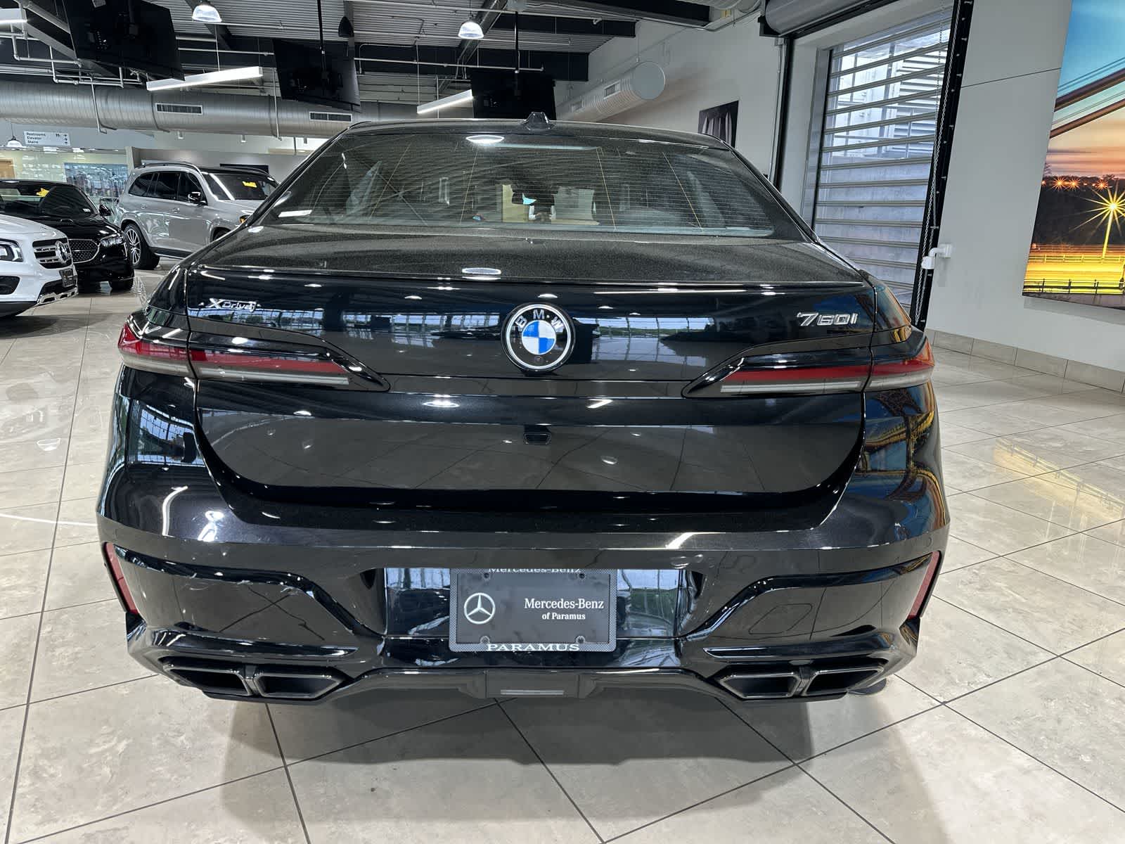 Thumbnail: 2023 BMW 7 Series - 17