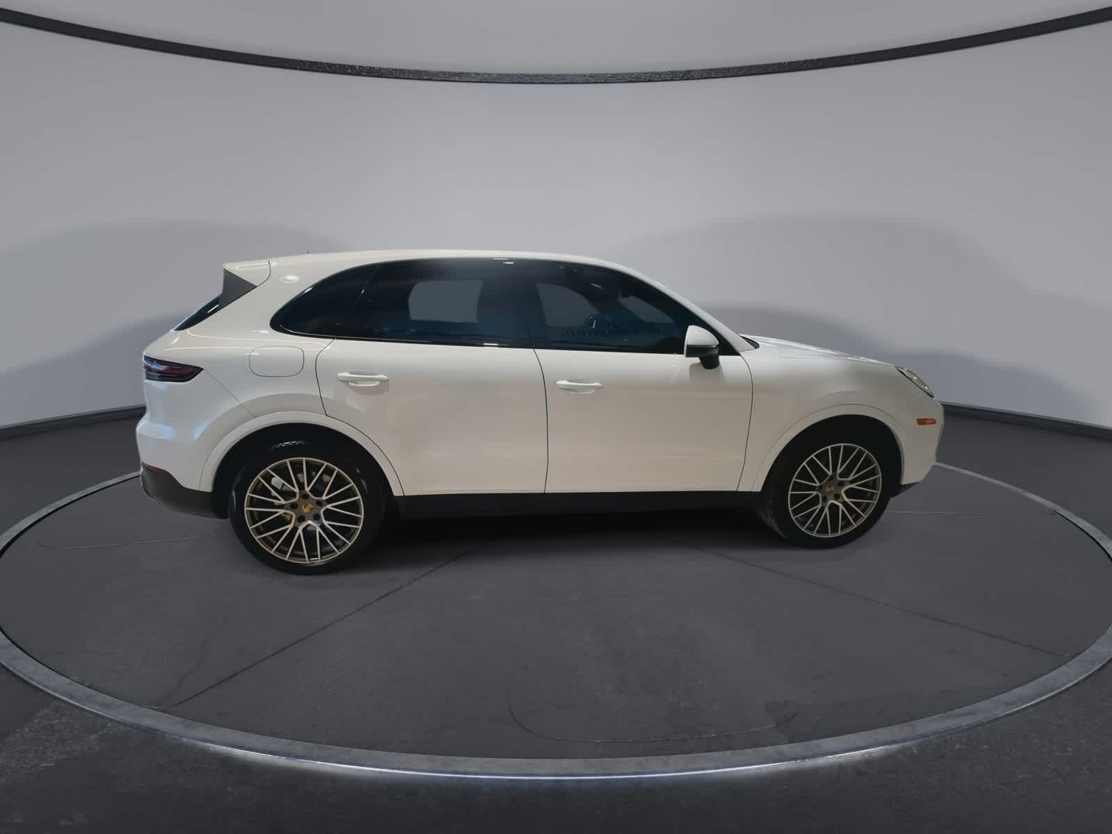 Thumbnail: 2022 Porsche Cayenne - 12