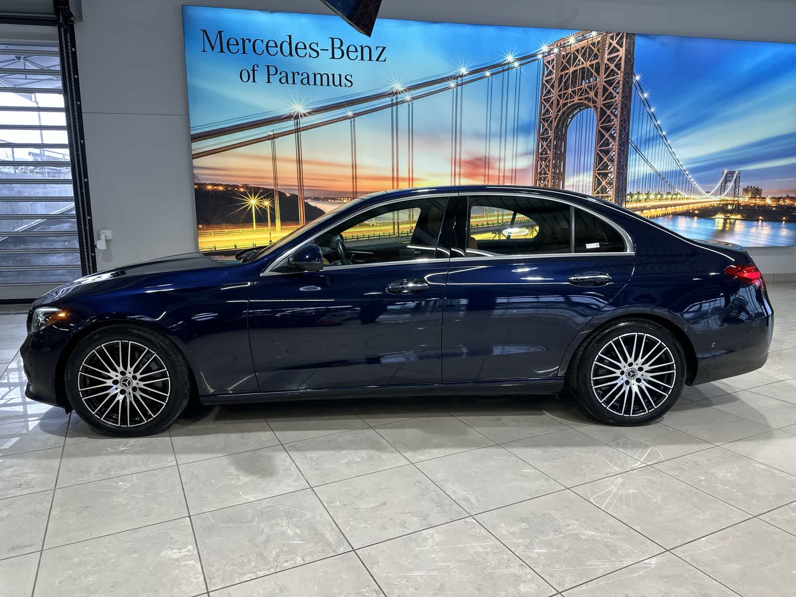 Thumbnail: 2023 Mercedes-Benz C-Class - 15