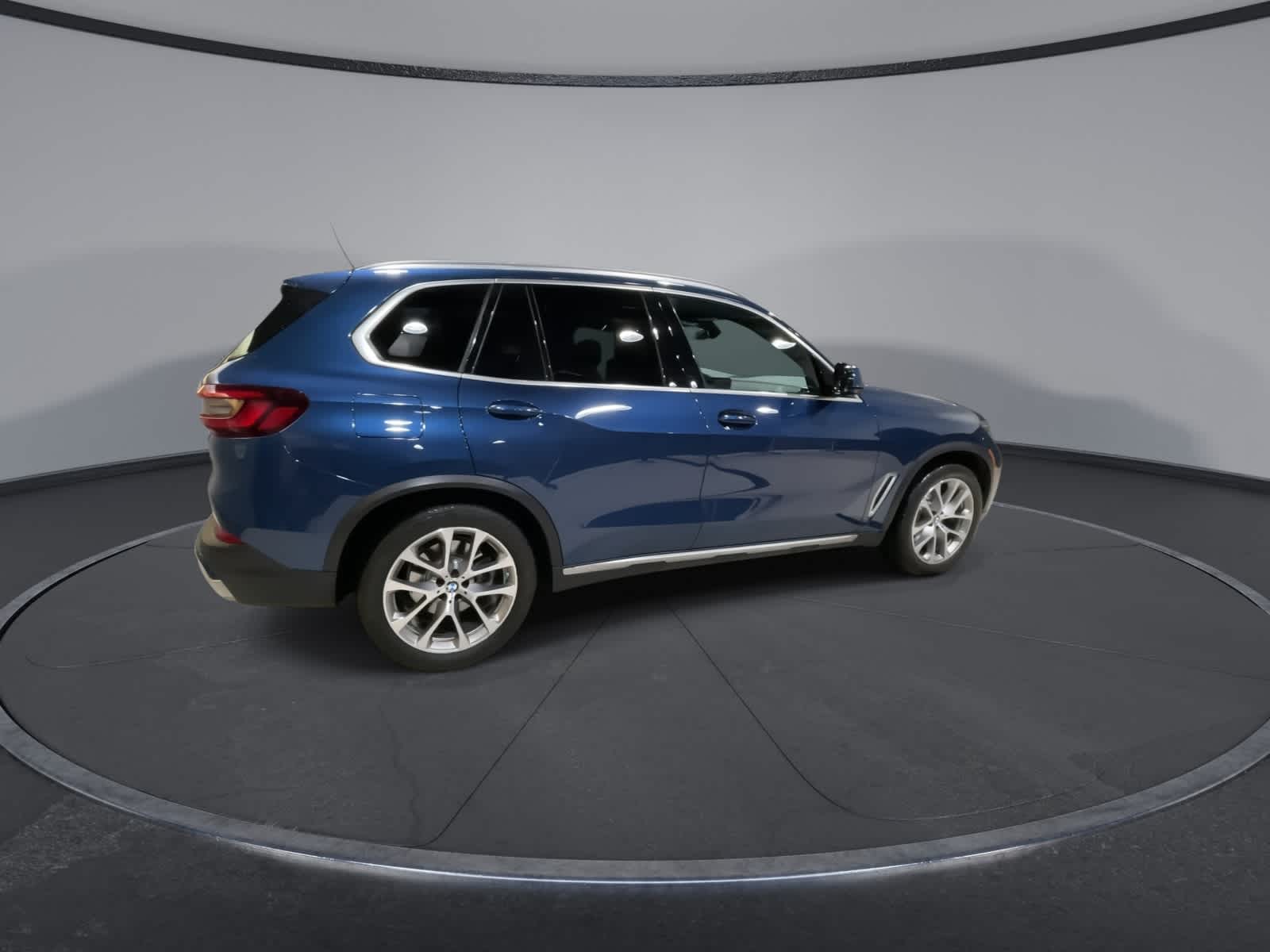 Thumbnail: 2023 BMW X5 - 12