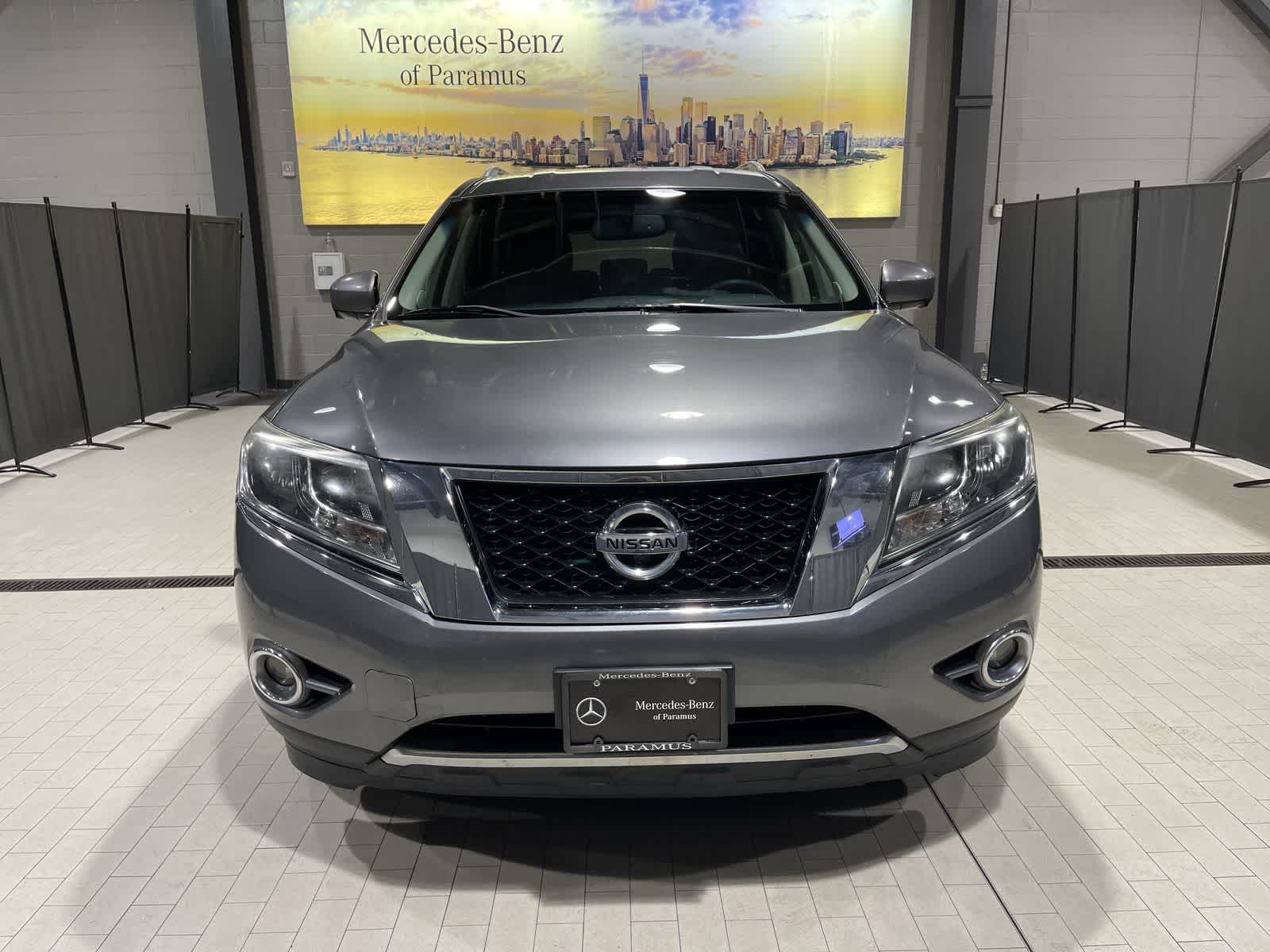 Thumbnail: 2015 Nissan Pathfinder - 18