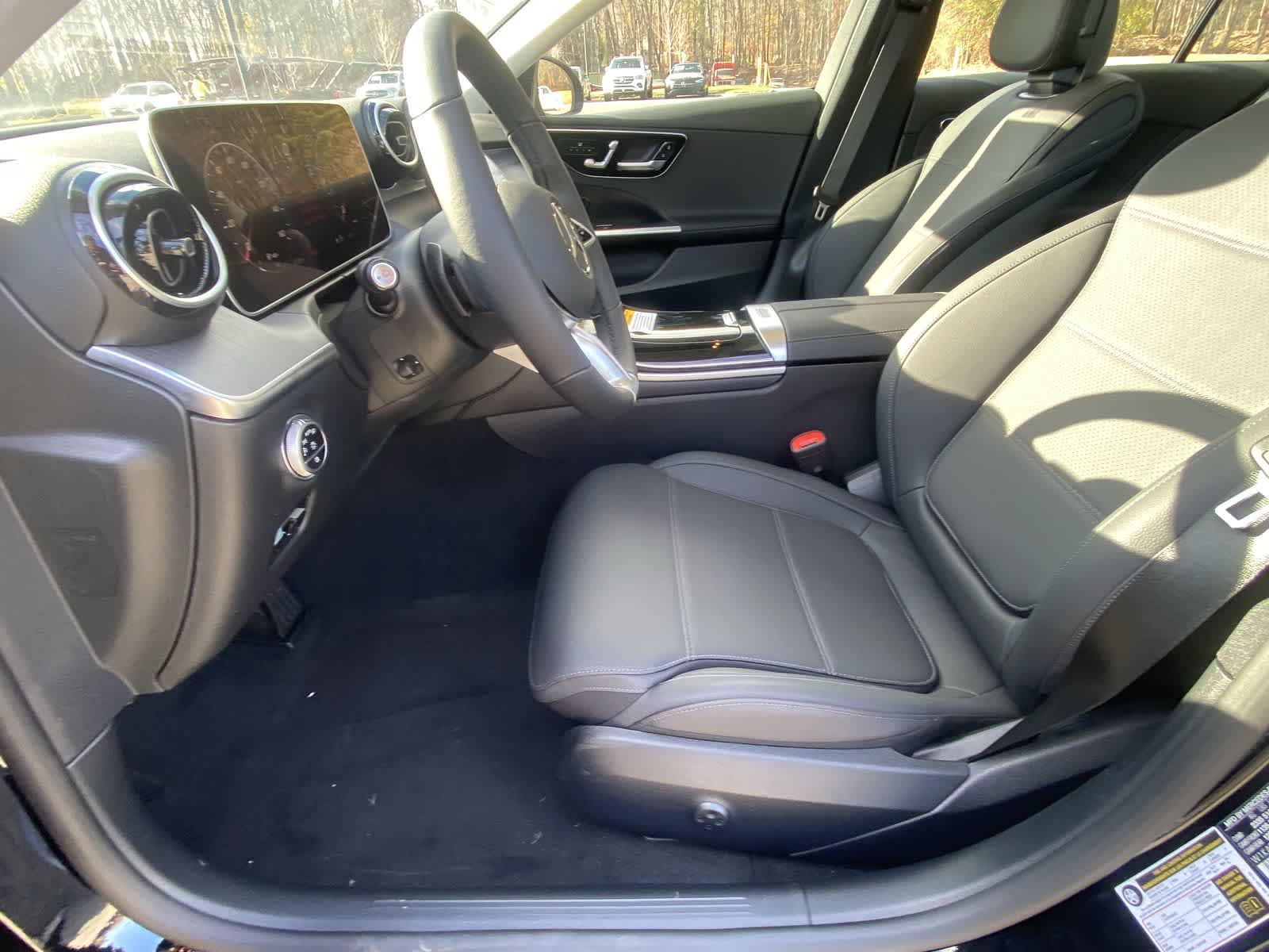 Thumbnail: 2025 Mercedes-Benz C-Class - 11