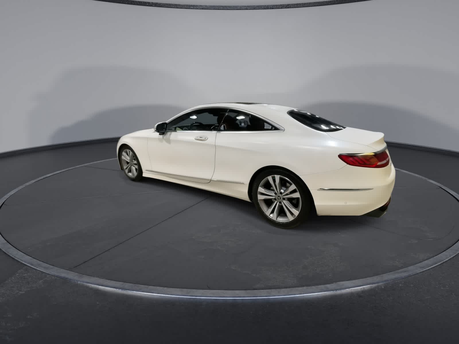 Thumbnail: 2018 Mercedes-Benz S-Class - 7