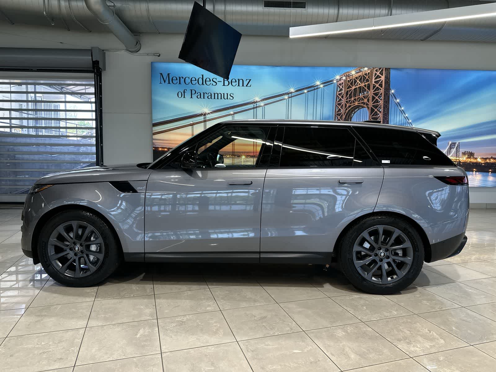 Thumbnail: 2024 Land Rover Range Rover Sport - 15