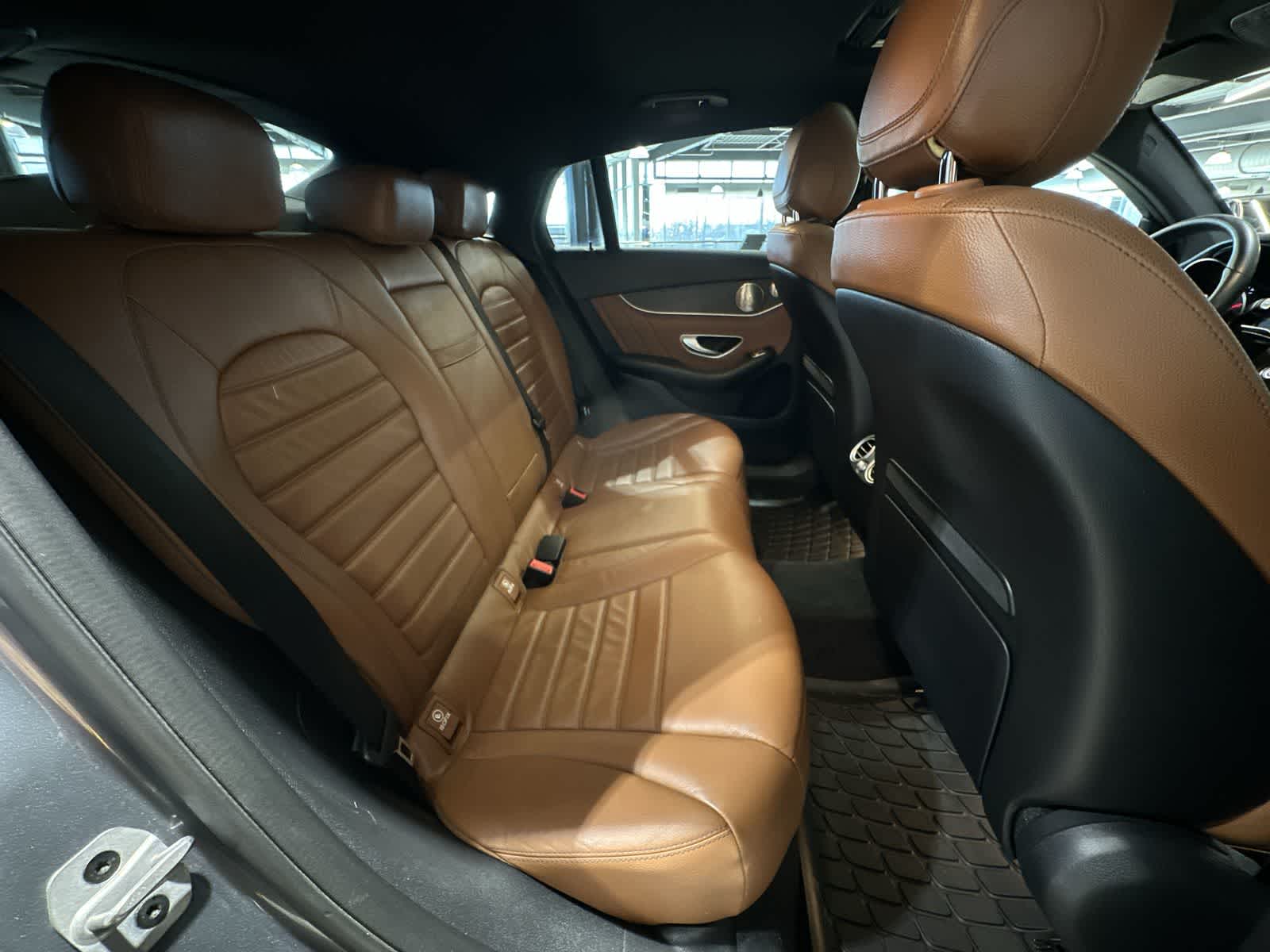 Thumbnail: 2021 Mercedes-Benz GLC - 25