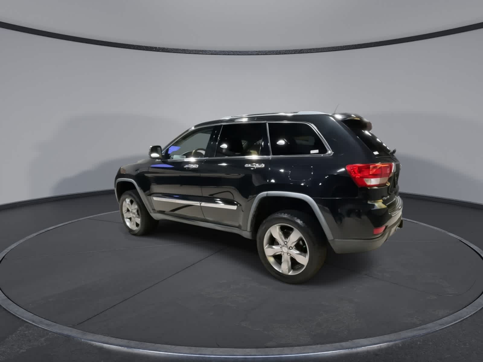Thumbnail: 2011 Jeep Grand Cherokee - 8
