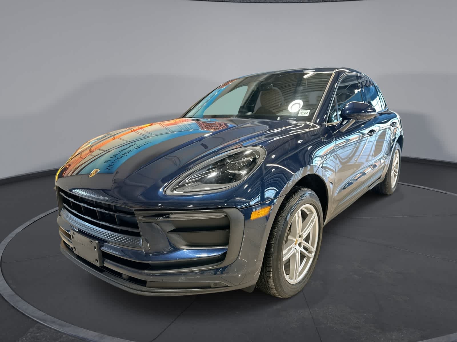 Thumbnail: 2022 Porsche Macan - 1