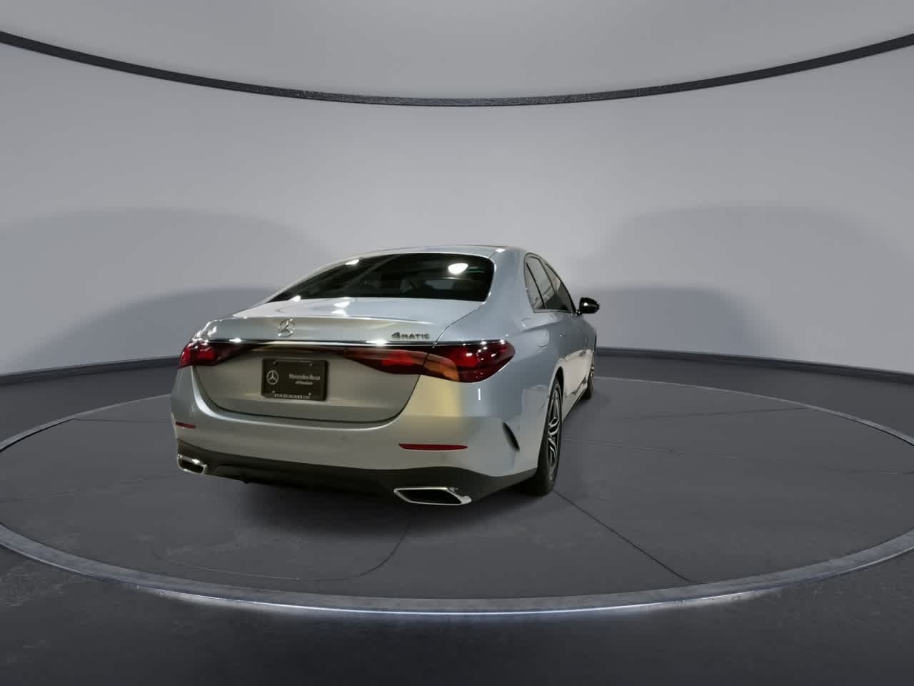 Thumbnail: 2025 Mercedes-Benz E-Class - 12