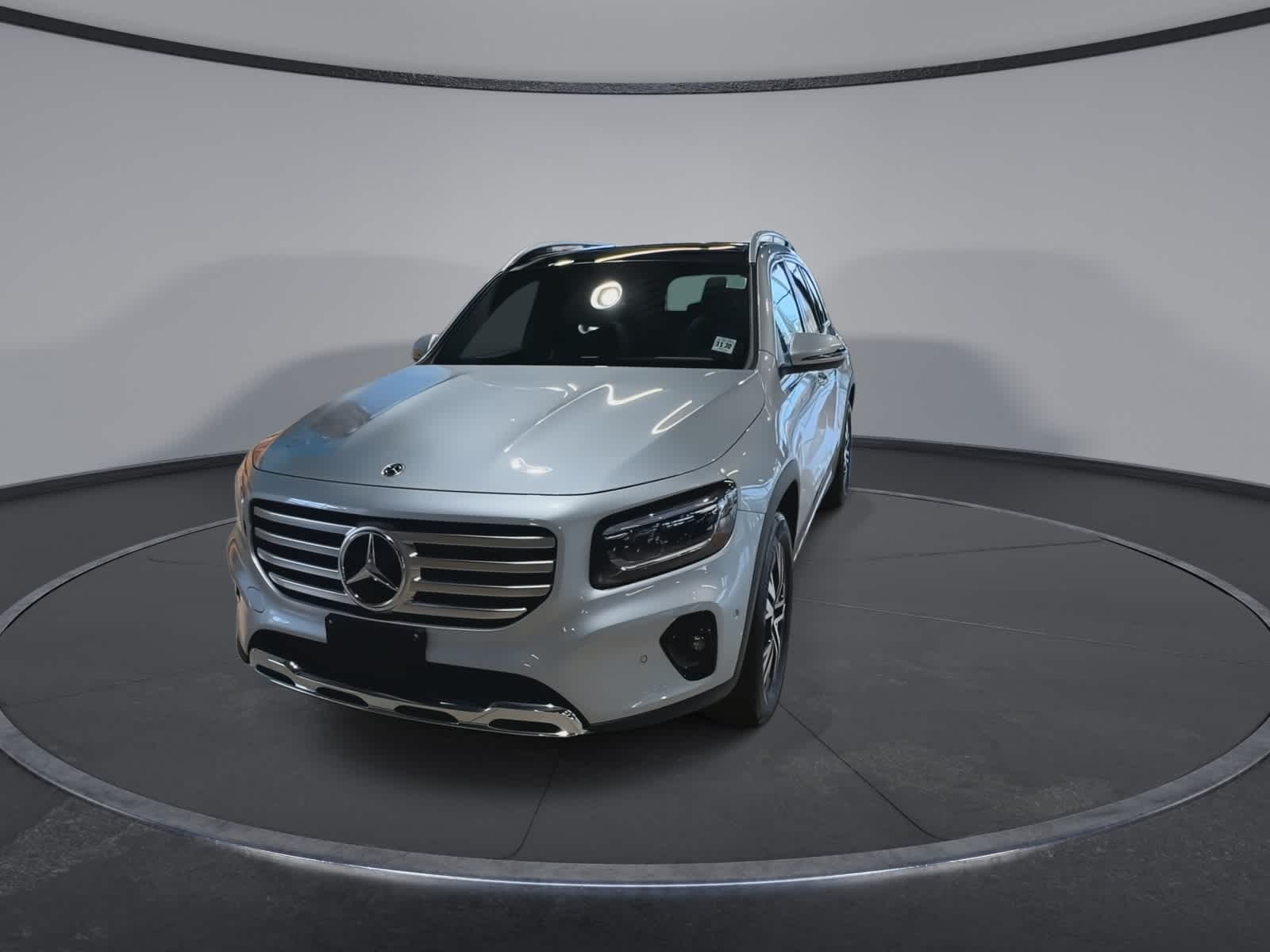 Thumbnail: 2026 Mercedes-Benz GLB - 4